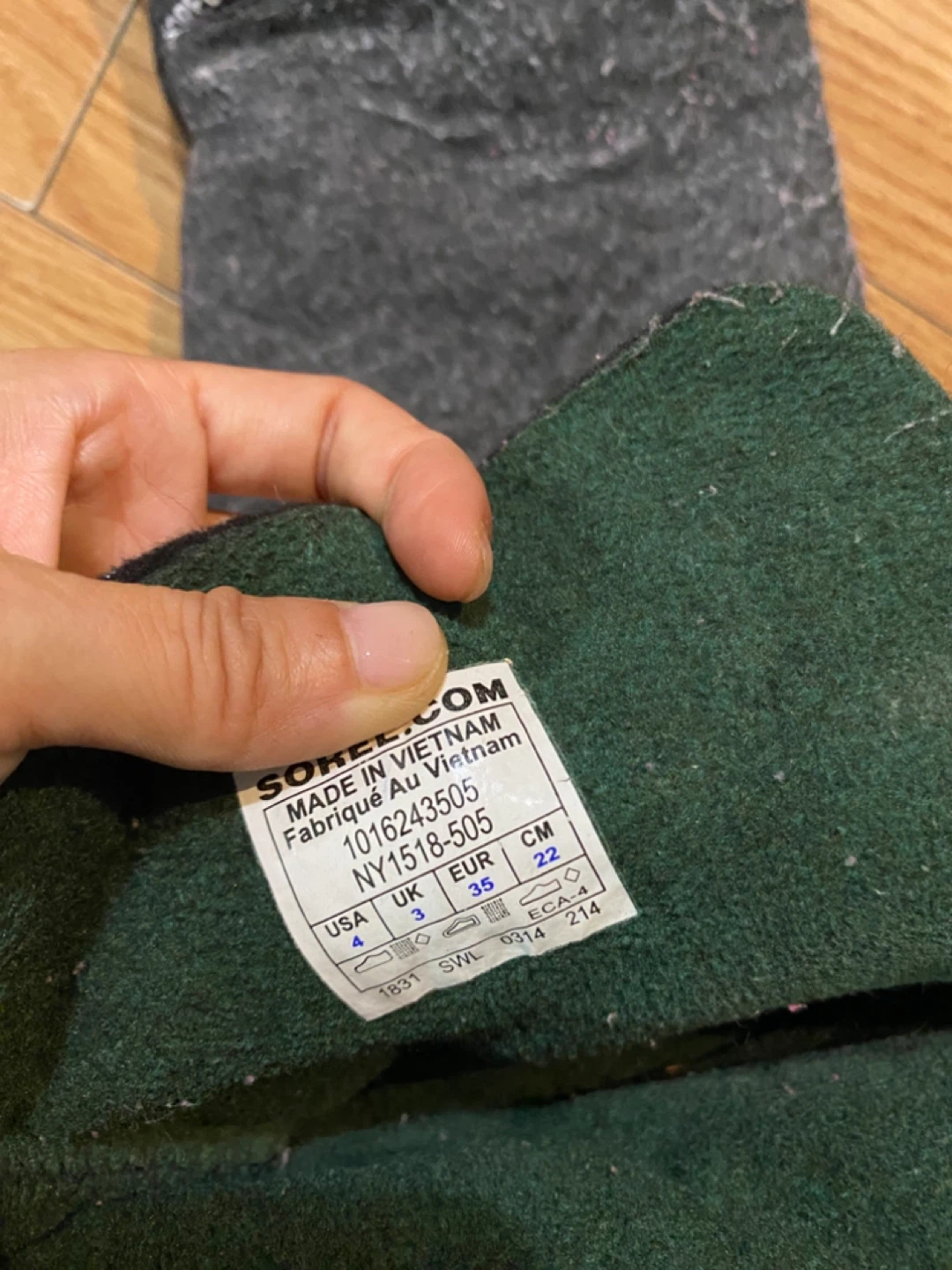 Sorel Felt Booties Size 4 - photo 5