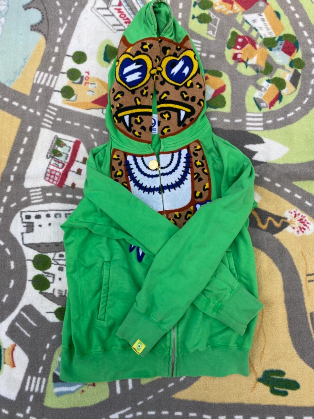 Devil Nut Men‘s Tiger Design Green Graphic Hoodie Size Large