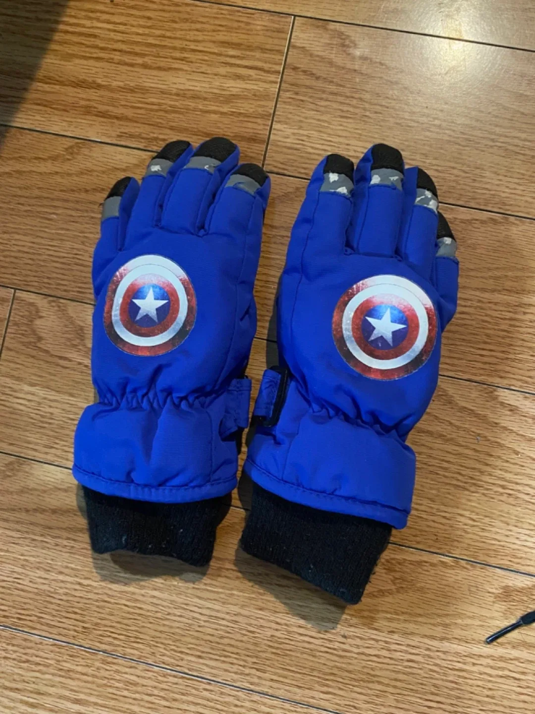 Captain America Kids Gloves, Blue thumbnail
