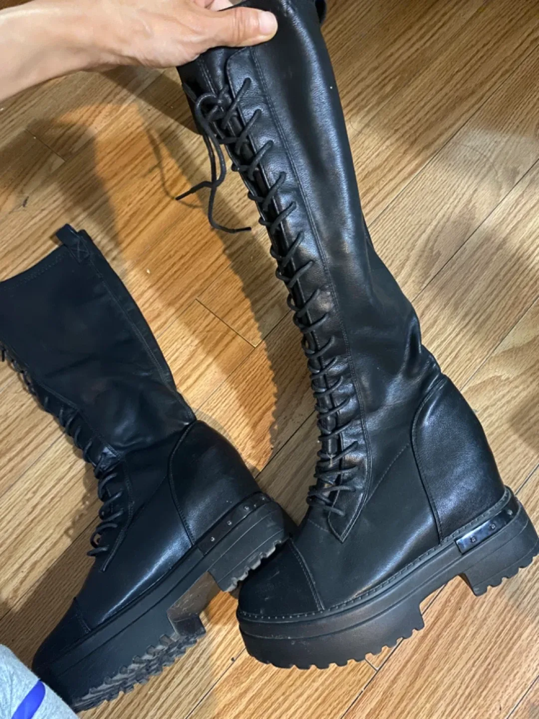 Black Lace-Up Knee-High Platform Boots Size 6 image indicator(3)