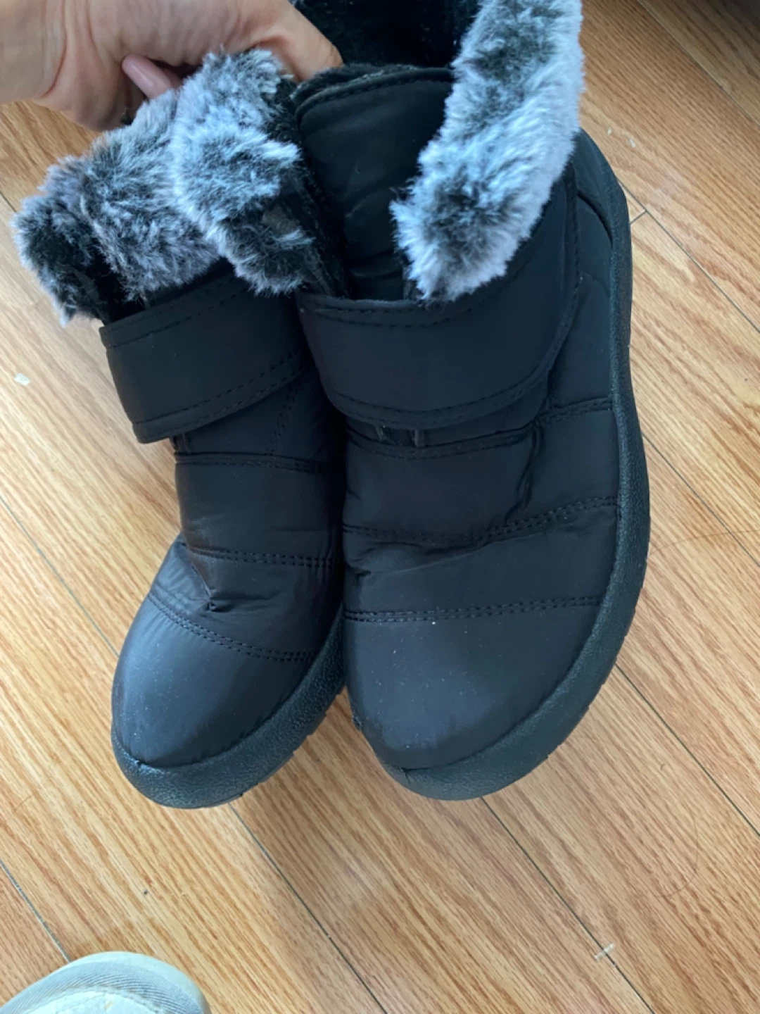 Black Winter Boots with Fur Trim Size 8 - photo 4