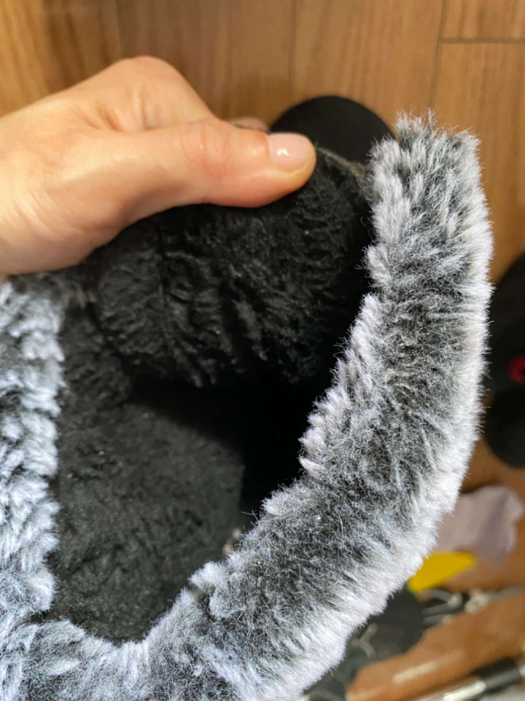 Black Winter Boots with Fur Trim Size 8 - photo 2