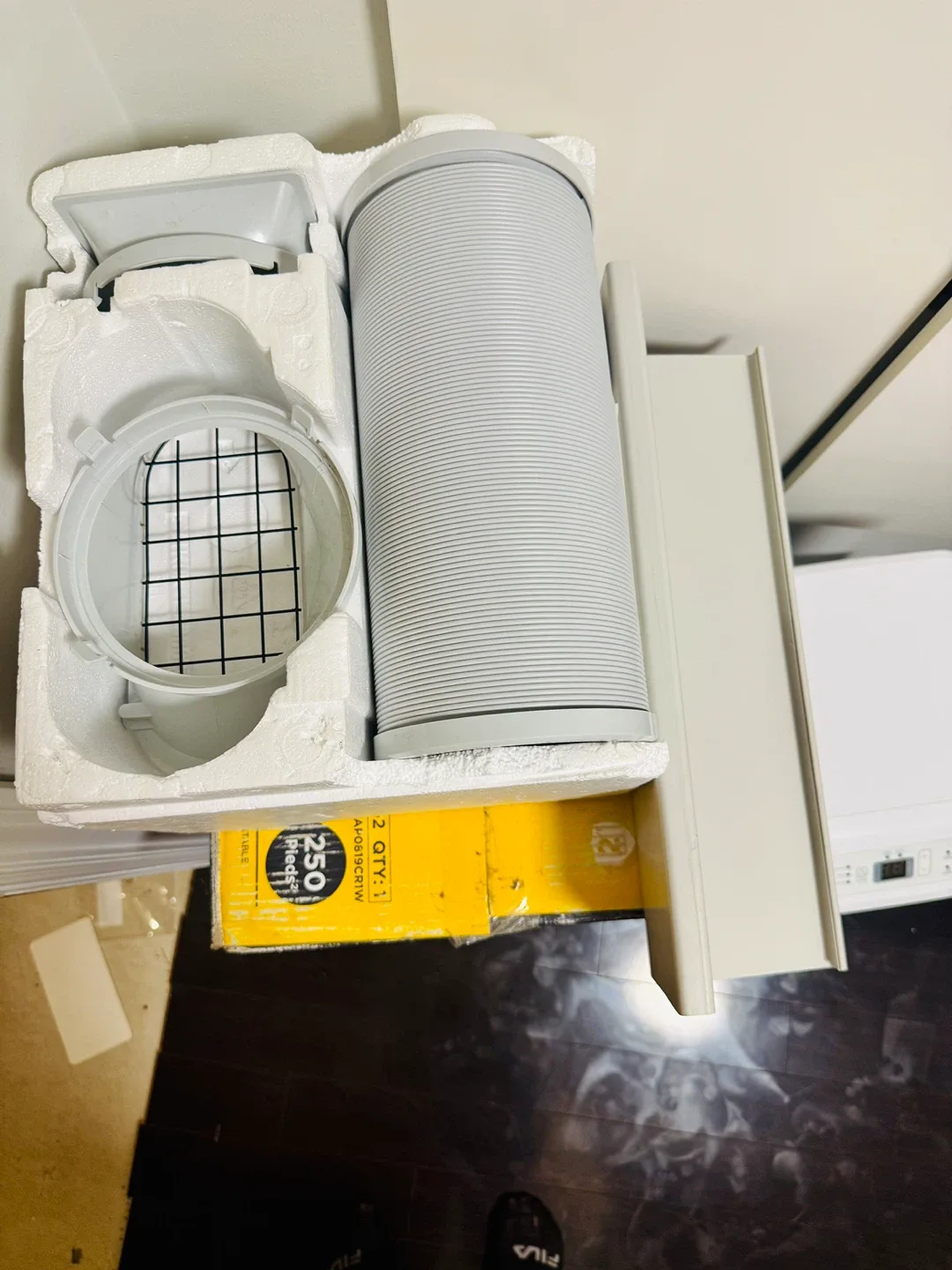 Hisense Portable Air Conditioner - 5,500 BTU image indicator(3)