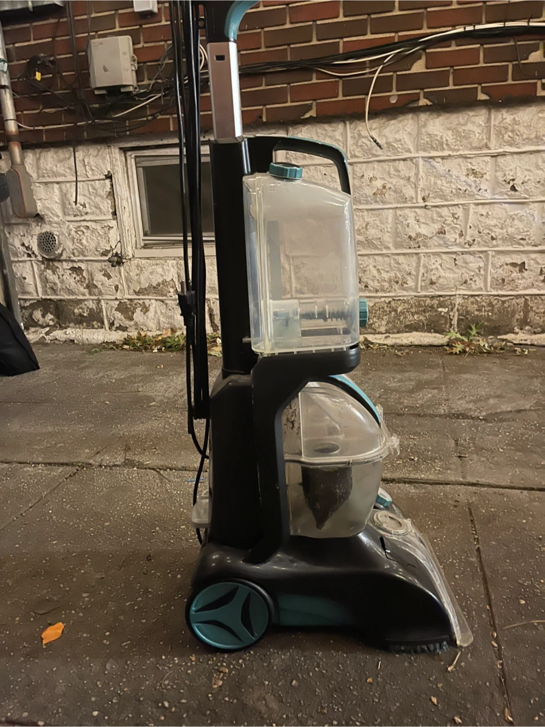 Hoover Power Scrub Elite Carpet Cleaner - photo 3