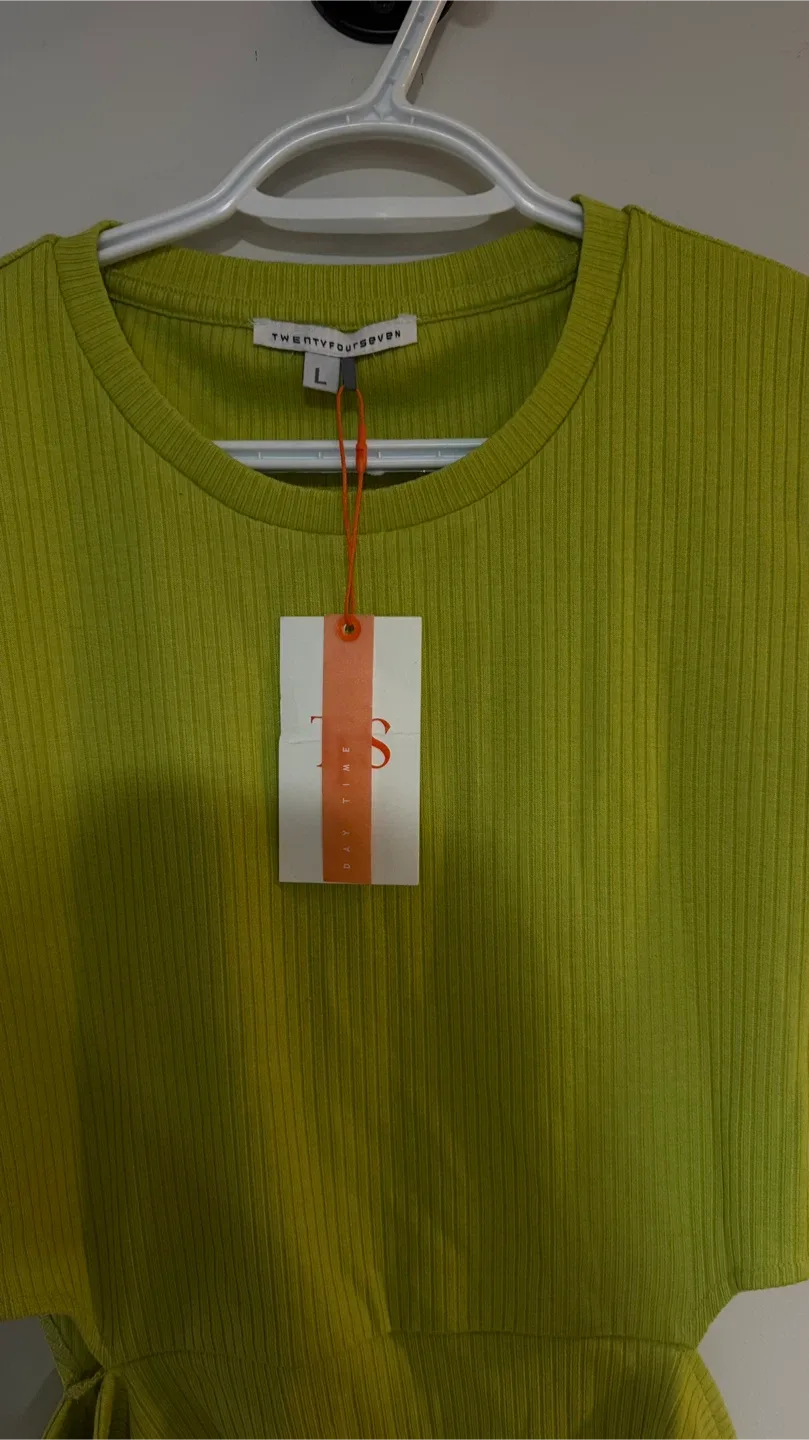 Twentyfourseven Lime Green Ribbed Crop Top - Size L image indicator(3)