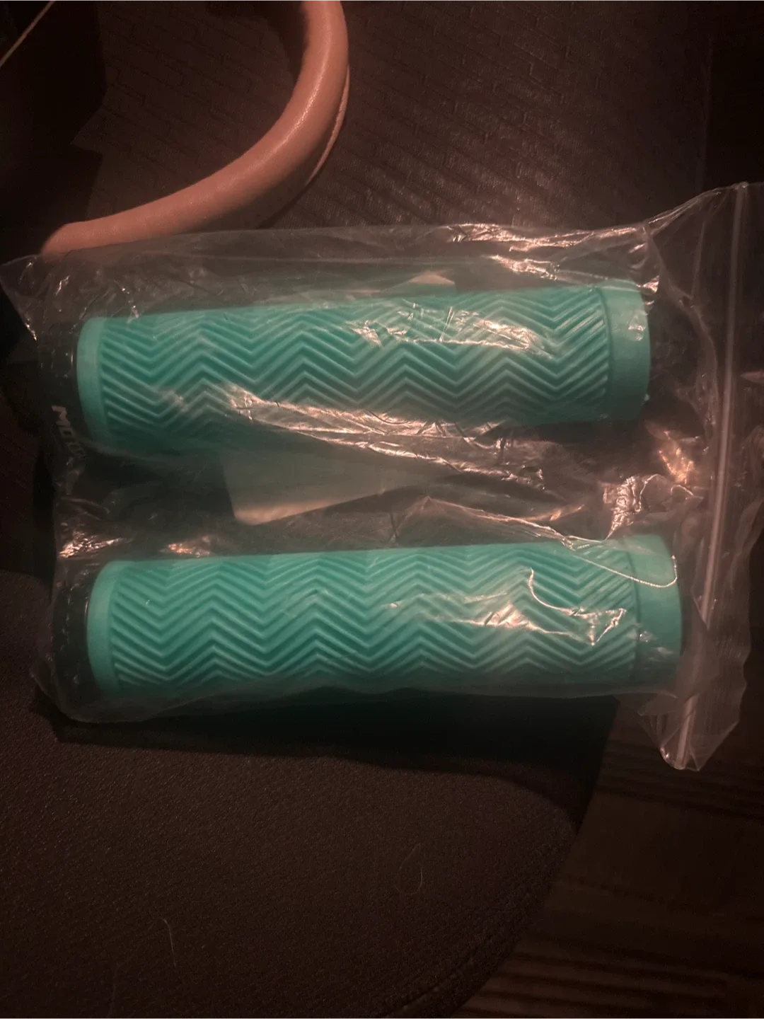 MEROCA Bike Pedals & Handlebar Grips - New image indicator(2)