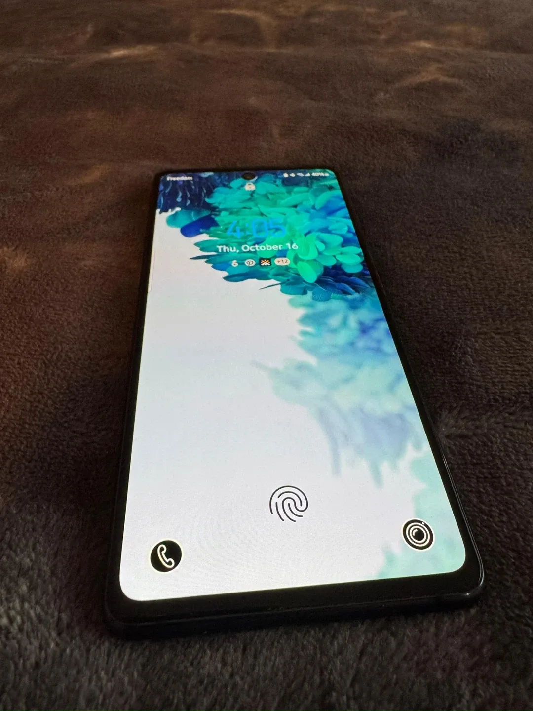 Samsung Galaxy S20 FE 5G image indicator(3)