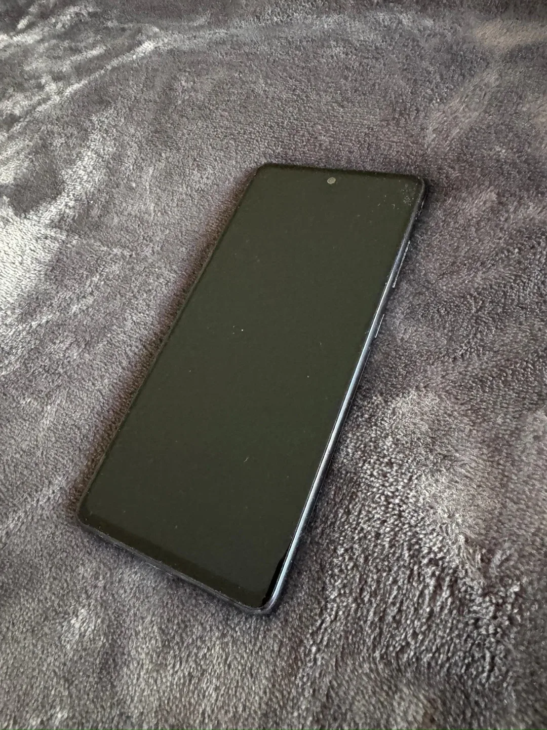 Samsung Galaxy S20 FE 5G image indicator(4)