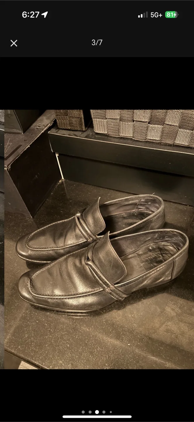 Men’s  Authentic GUCCI Shoes Size 8 image indicator(3)