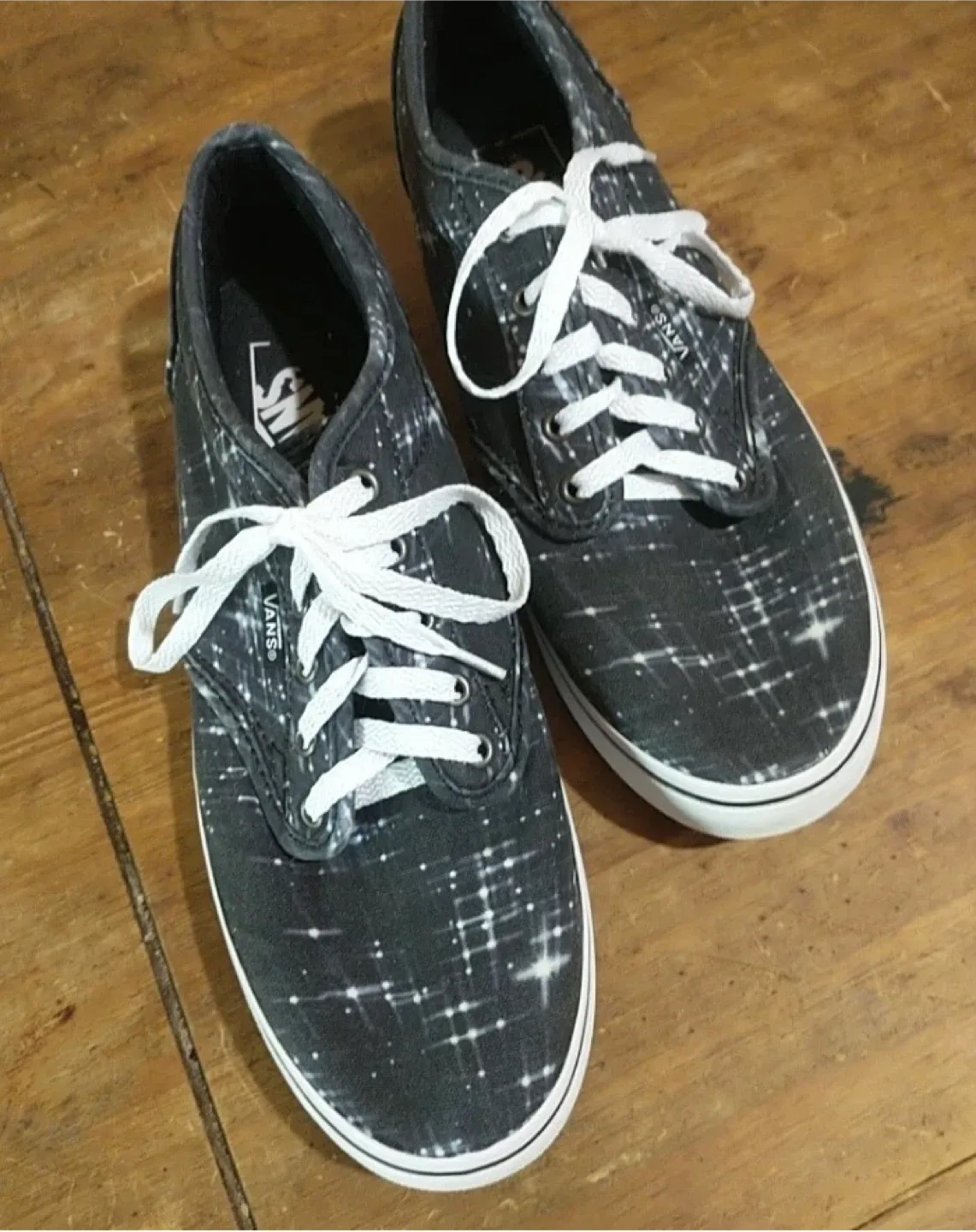Ladie’s Size 7 Vans Shoes / Space Galaxy Design / like new thumbnail