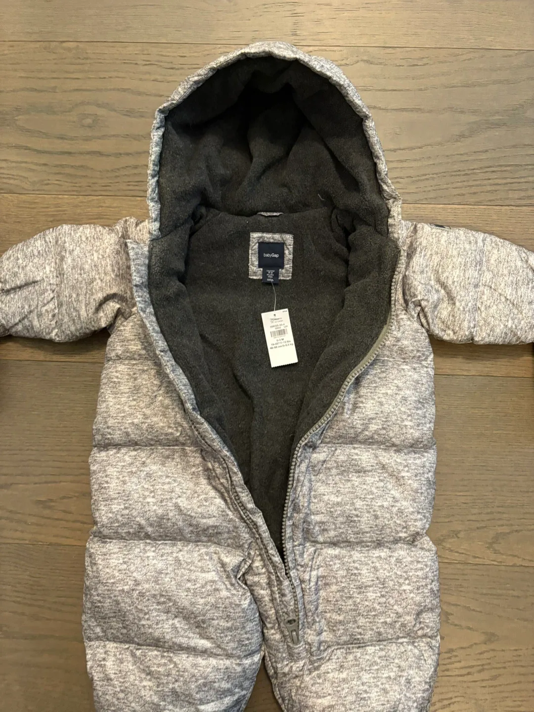 Baby gap gray down filled snowsuit 0-6M NWT ret $139 image indicator(3)