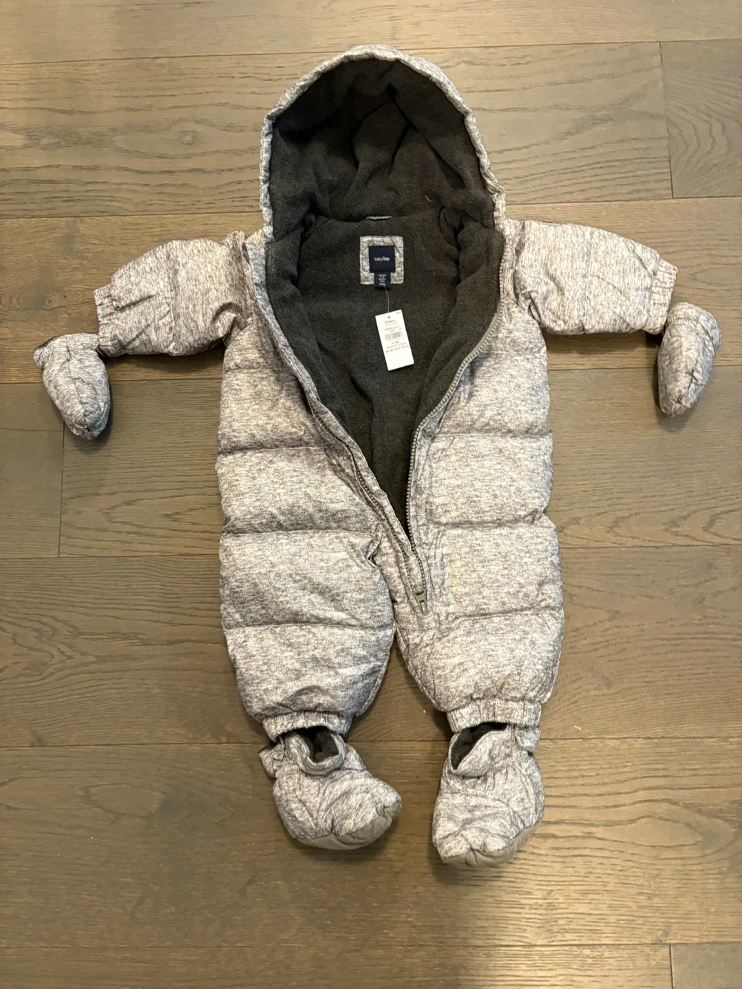 Baby gap gray down filled snowsuit 0-6M NWT ret $139 image indicator(4)
