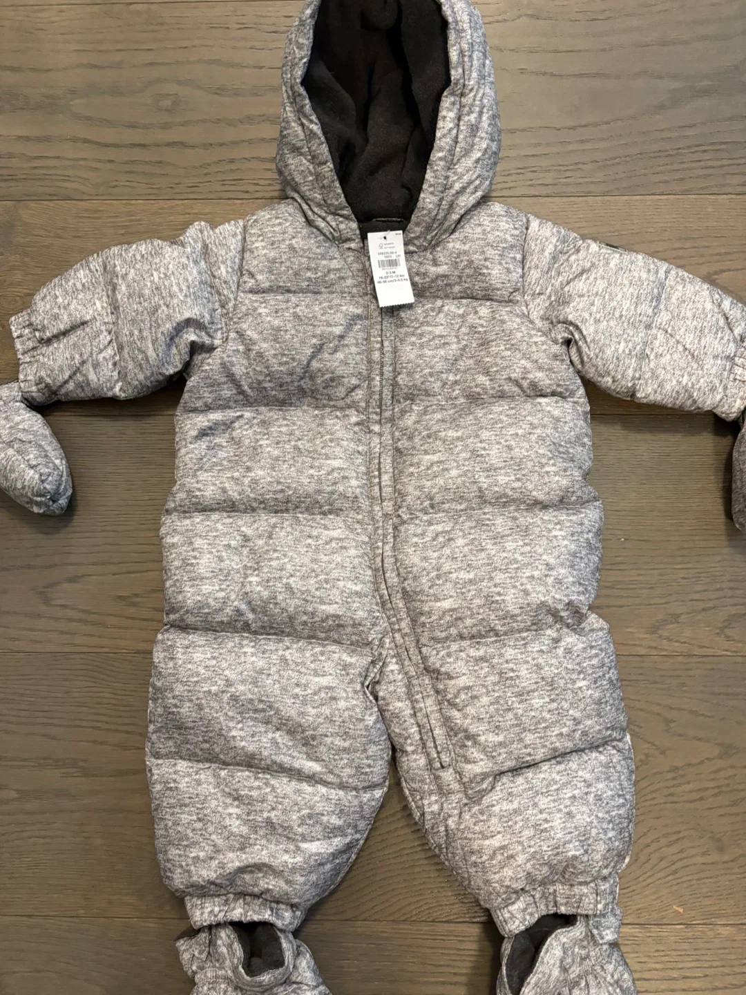 Baby gap gray down filled snowsuit 0-6M NWT ret $139 image indicator(2)