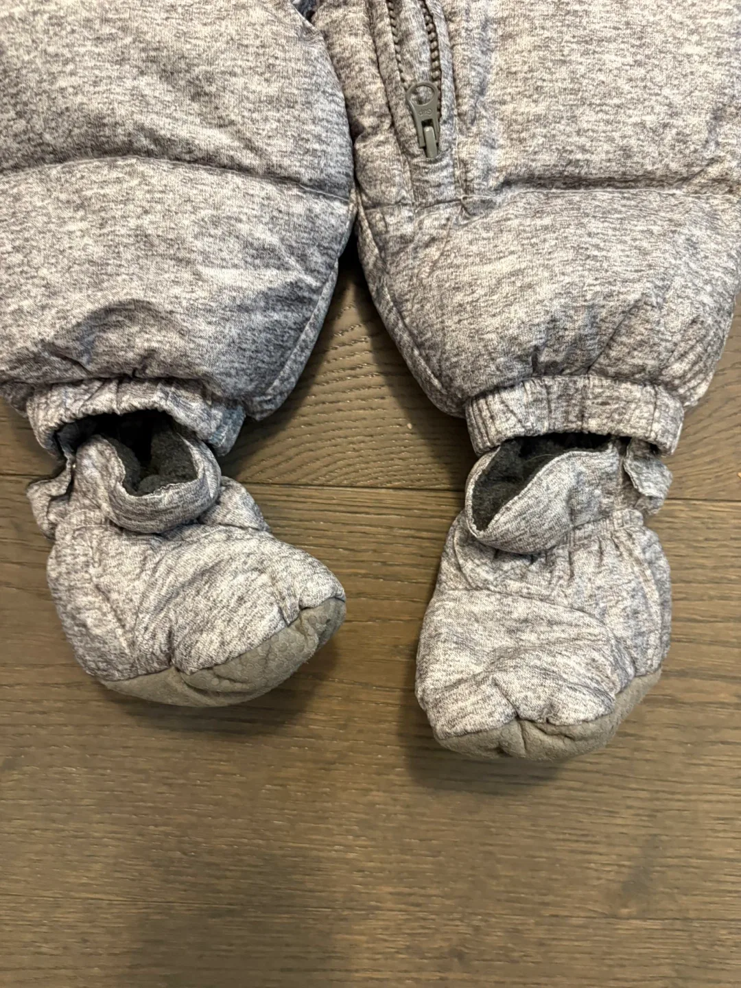 Baby gap gray down filled snowsuit 0-6M NWT ret $139 image indicator(7)