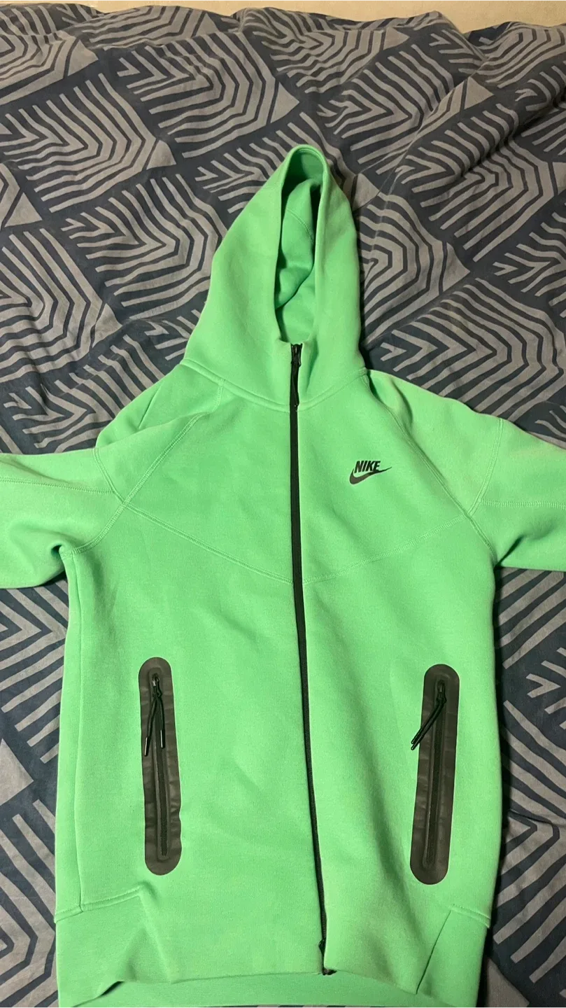Nike Tech Fleece Hoodie - XS - Green image indicator(2)