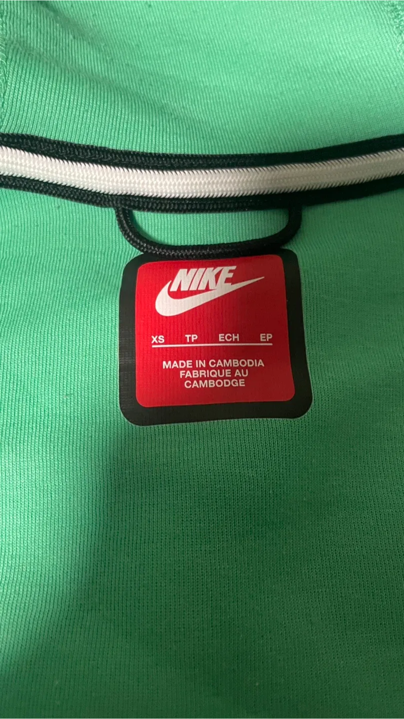 Nike Tech Fleece Hoodie - XS - Green image indicator(4)