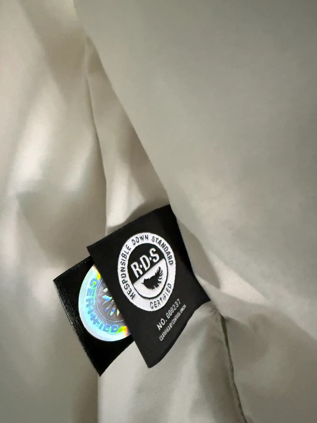 TNA Mega Puff Vest - Size Small Aritzia image indicator(4)