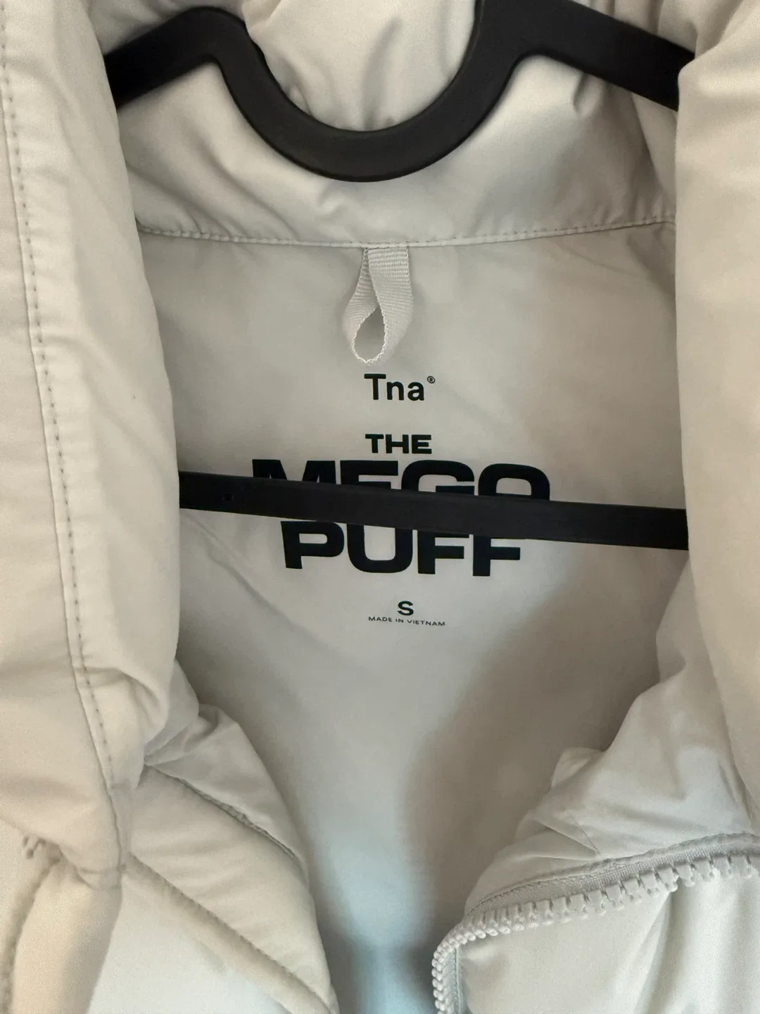 TNA Mega Puff Vest - Size Small Aritzia image indicator(5)