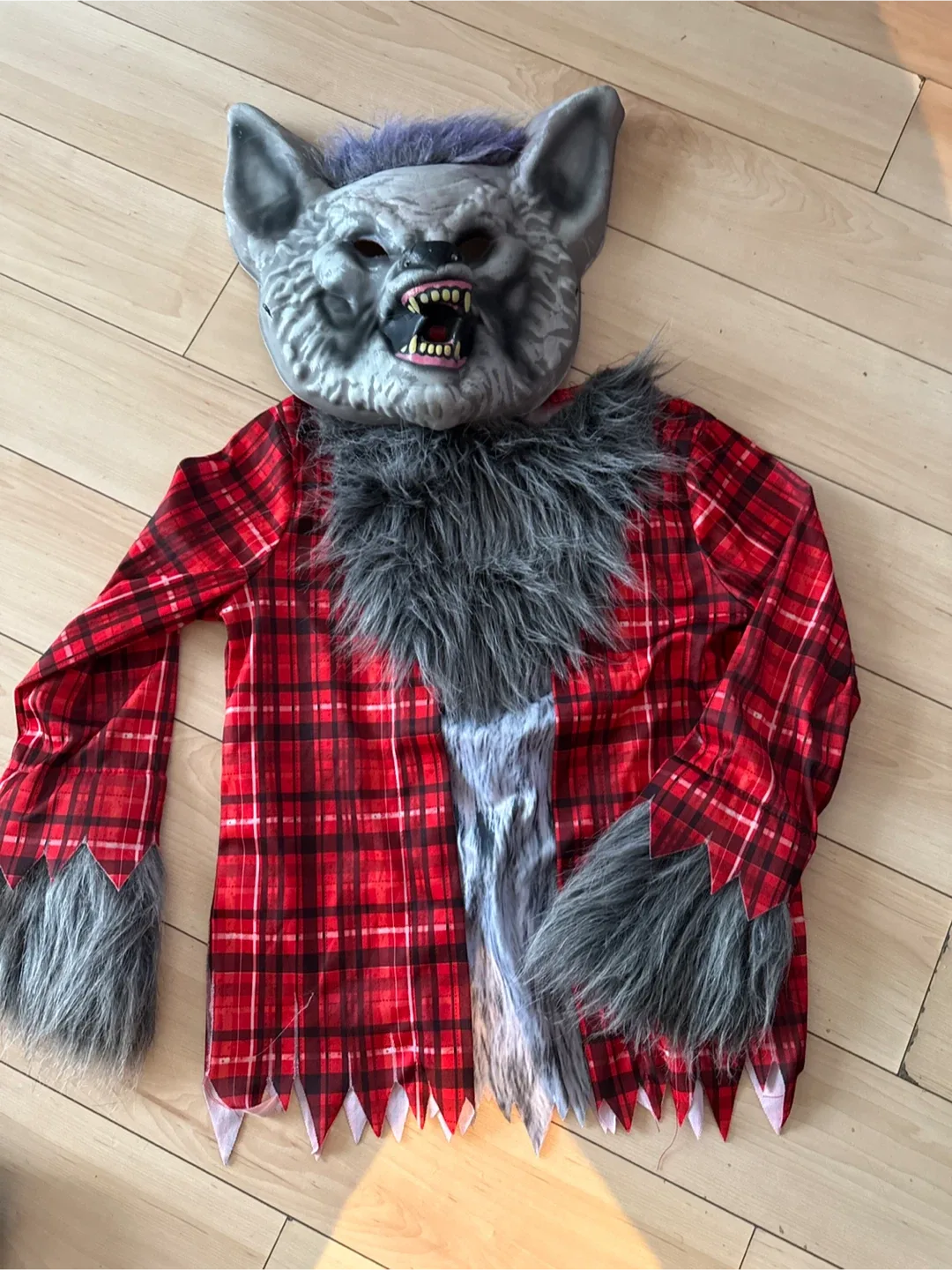 Werewolf Costume with Mask image indicator(2)