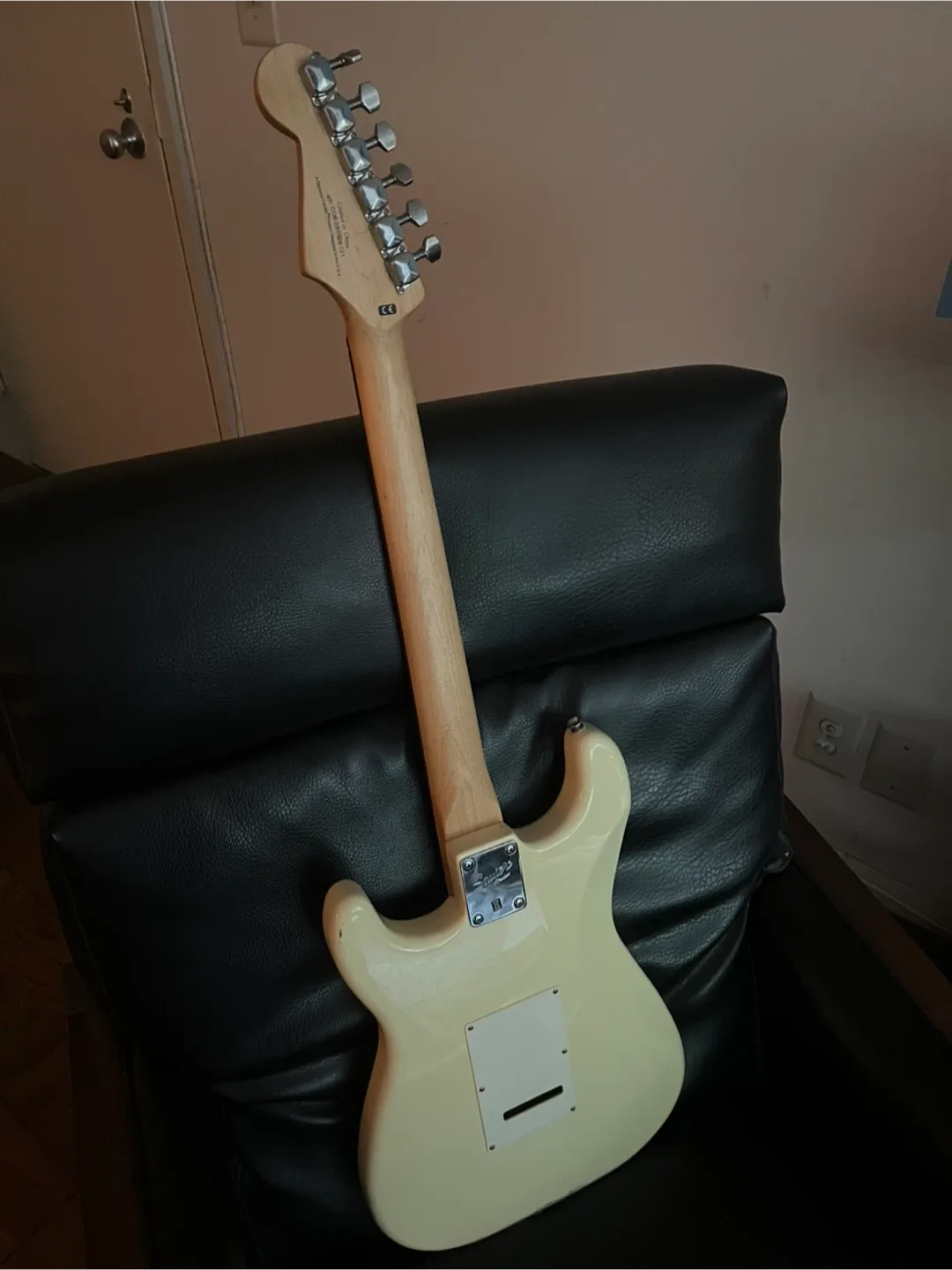 Squier by Fender Bullet Strat Electric Guitar image indicator(4)