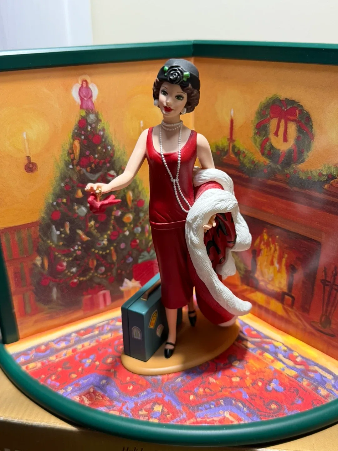 Holiday Voyage Barbie Card-Display Figurine thumbnail