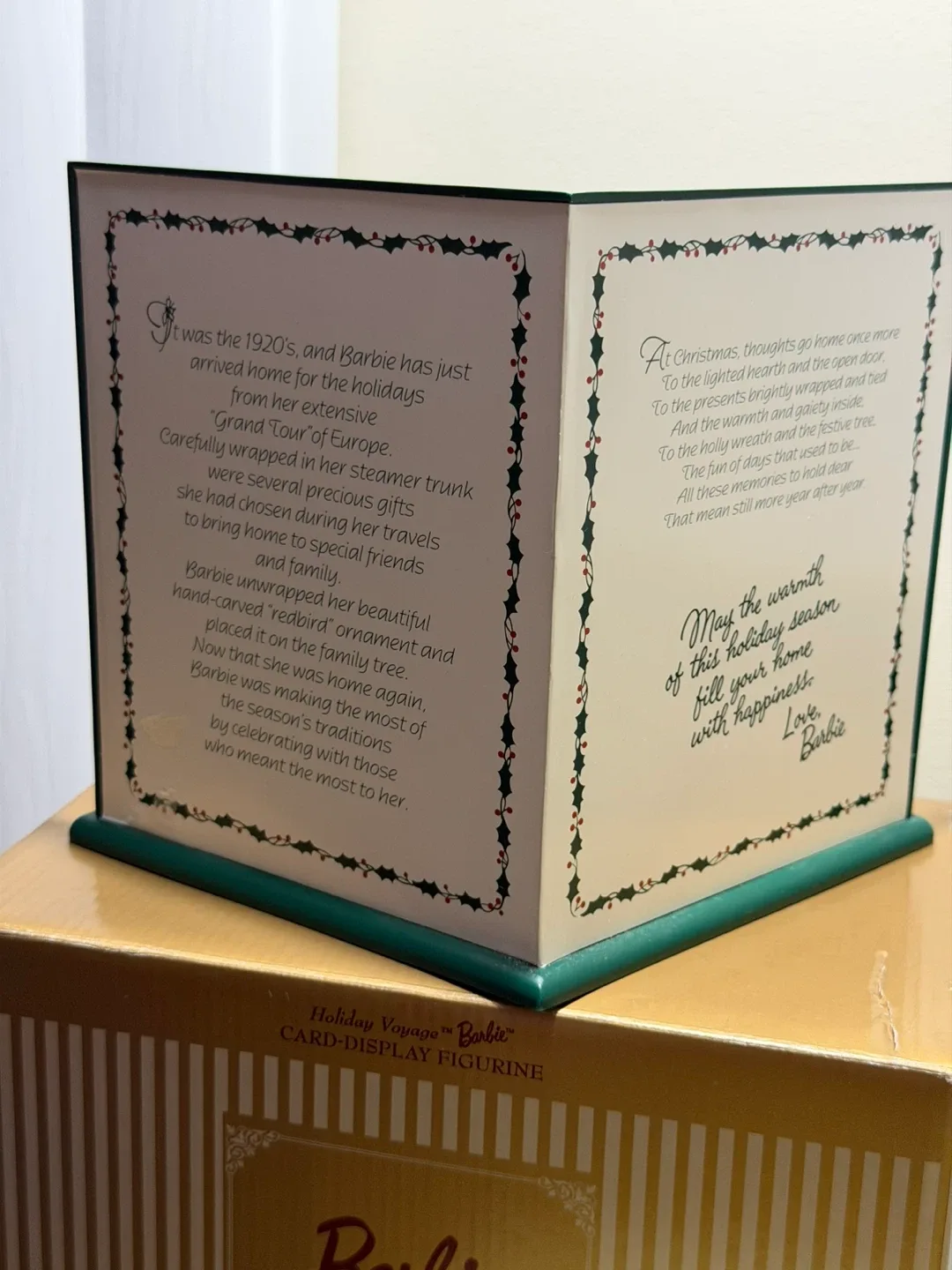 Holiday Voyage Barbie Card-Display Figurine image indicator(5)