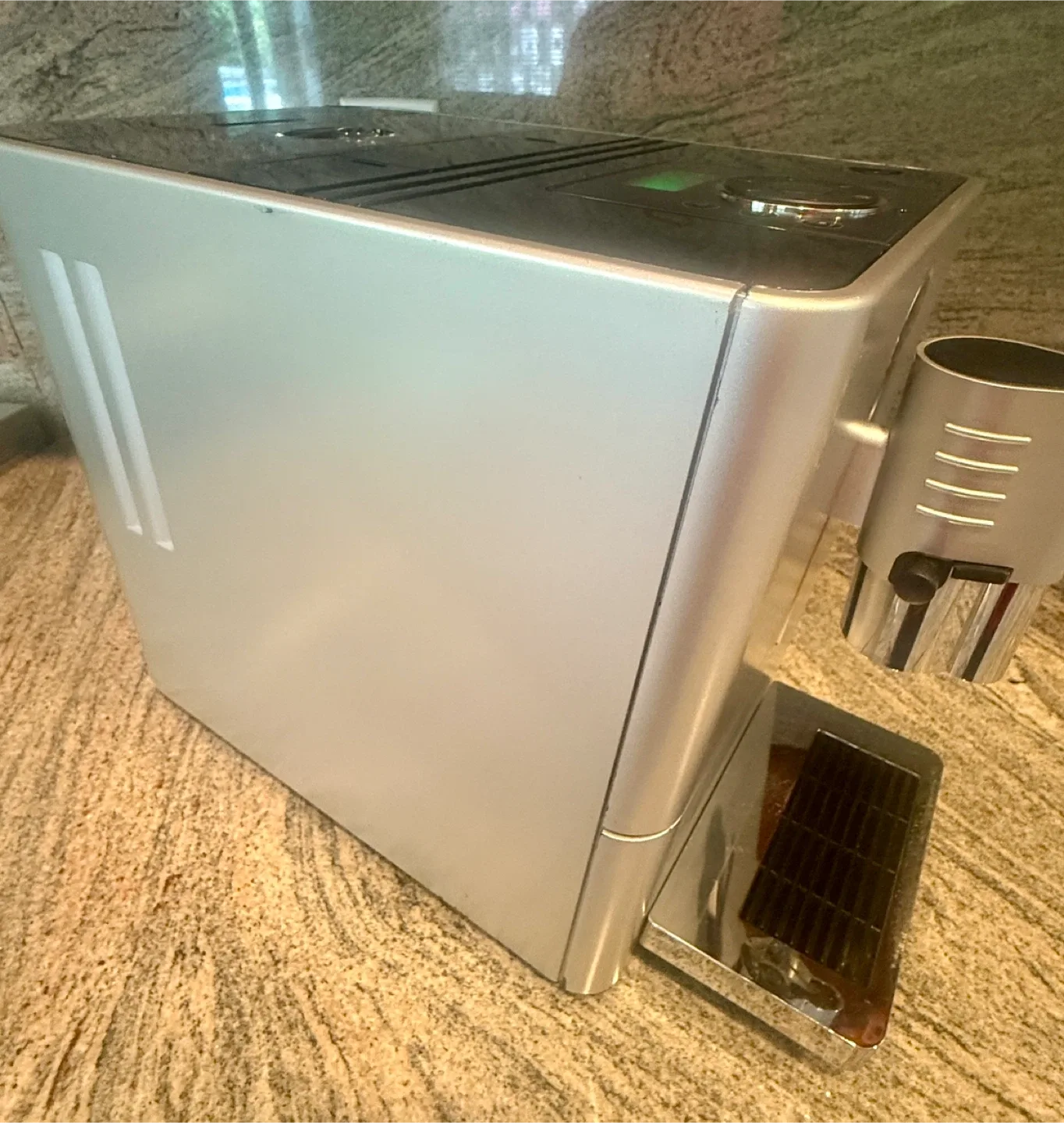 Jura ENA Micro 9 Automatic Coffee Machine image indicator(5)