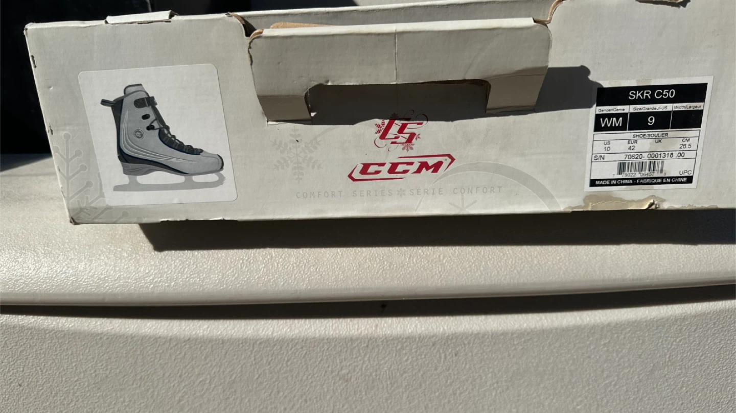 CCM SKR C50 Women's Ice Skates - Size 9