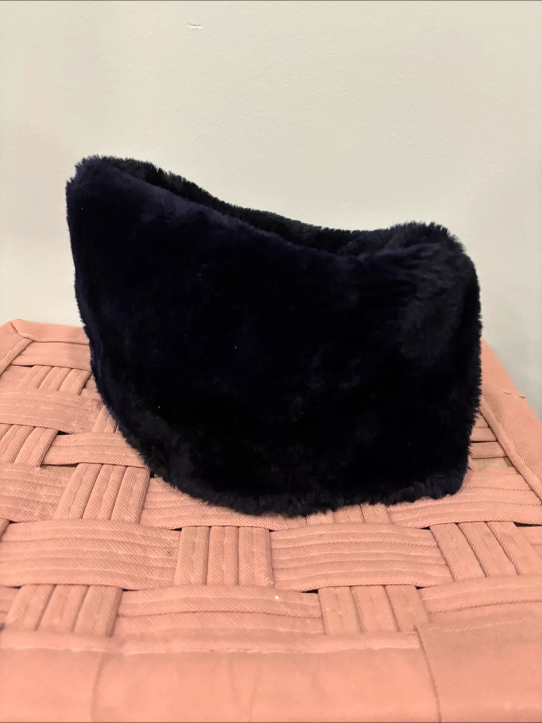 Faux Fur Russian hat - image indicator(2)