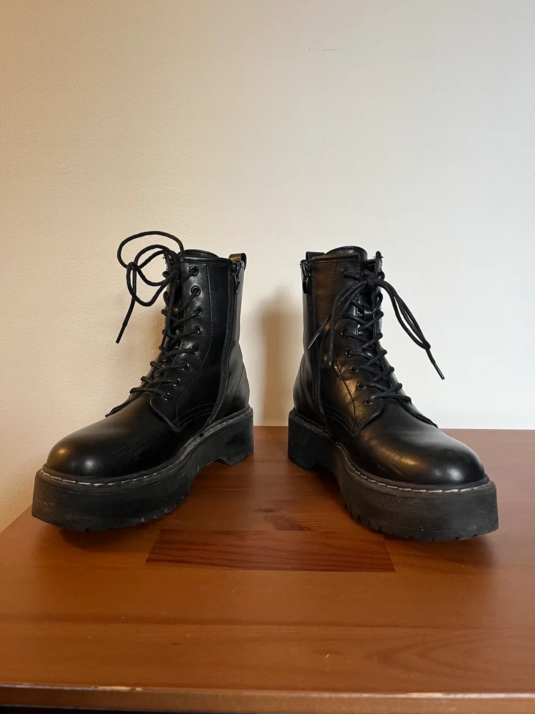 Steve Madden Bettyy Black Boots image indicator(3)