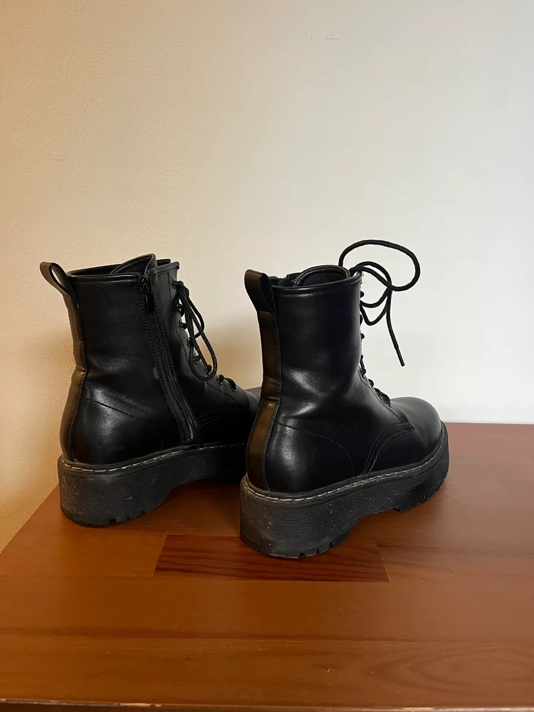 Steve Madden Bettyy Black Boots image indicator(8)