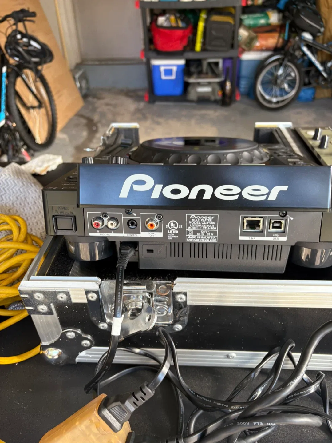 Pioneer CDJ-900 Pair + Denon DN-X600 Mixer + Odyssey Flight Case image indicator(7)