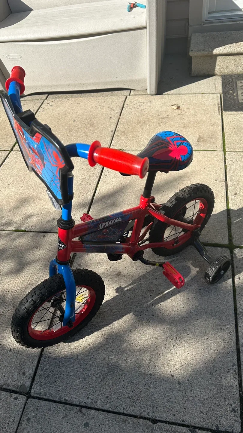 Spider-Man Kids' 12”Bike image indicator(3)