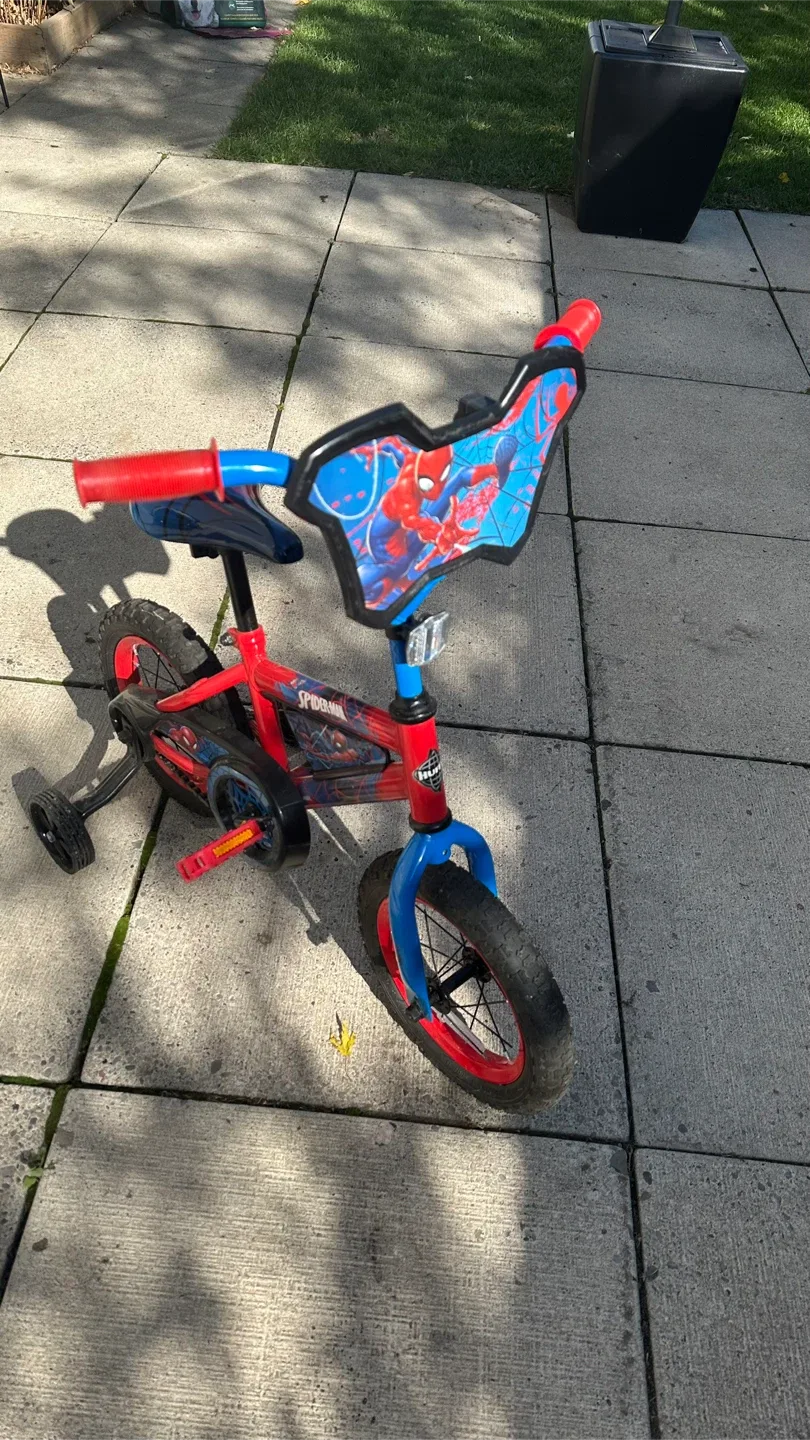 Spider-Man Kids' 12”Bike image indicator(2)