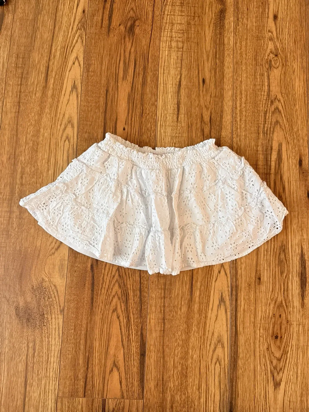 White Eyelet Skirt with shorts underneath - kids size 5/6 thumbnail