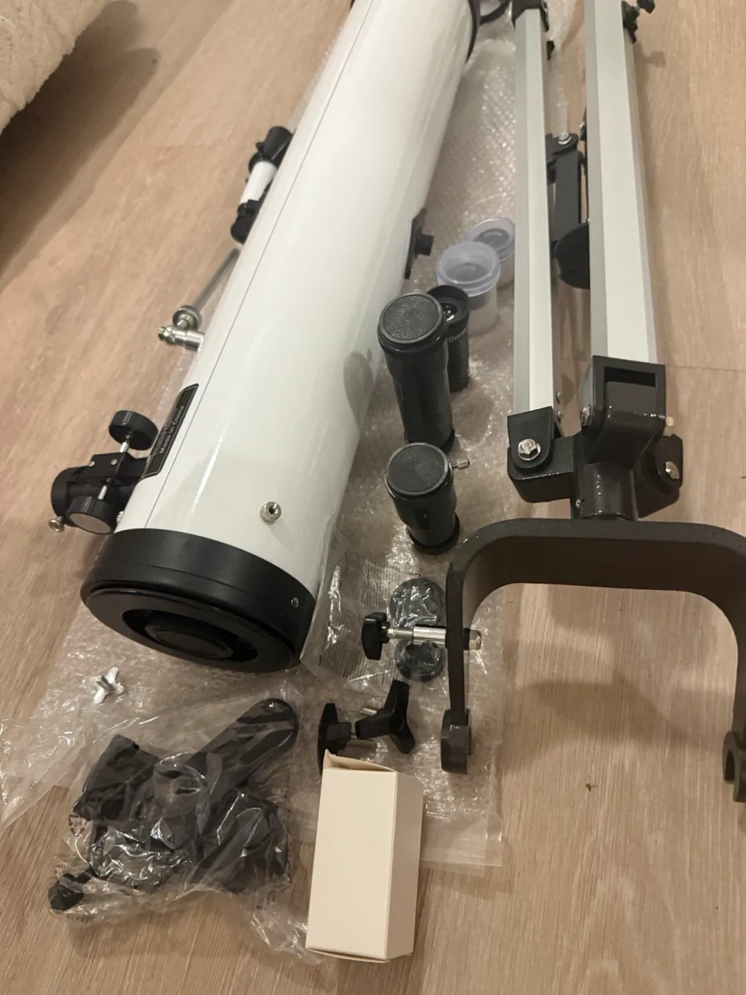 HSL 76700 Astronomical Telescope - Like New! image indicator(3)