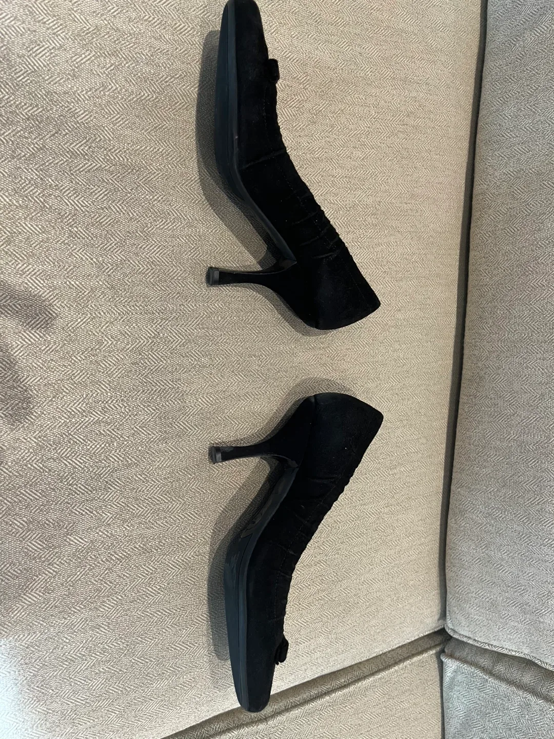 Prada Women’s Dress Shoes image indicator(4)