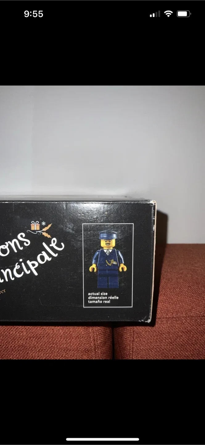 New LEGO Holiday Main Street 10308 image indicator(5)