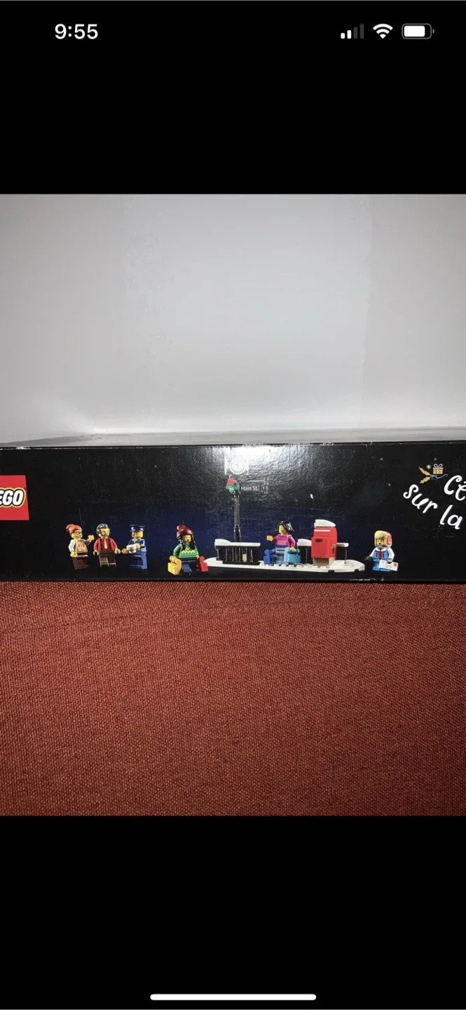 New LEGO Holiday Main Street 10308 image indicator(4)