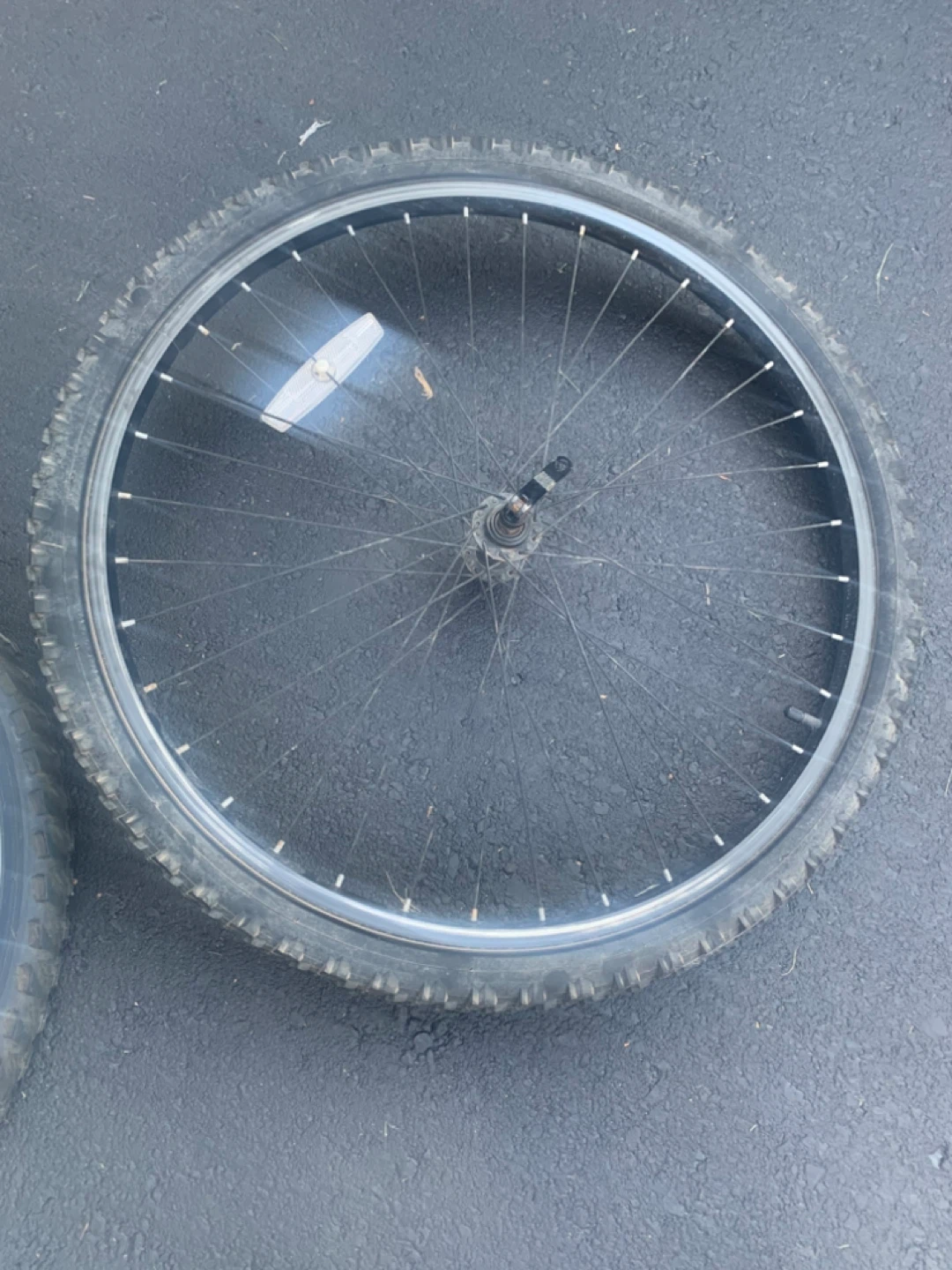 Front bicycle rims and tires - photo 2