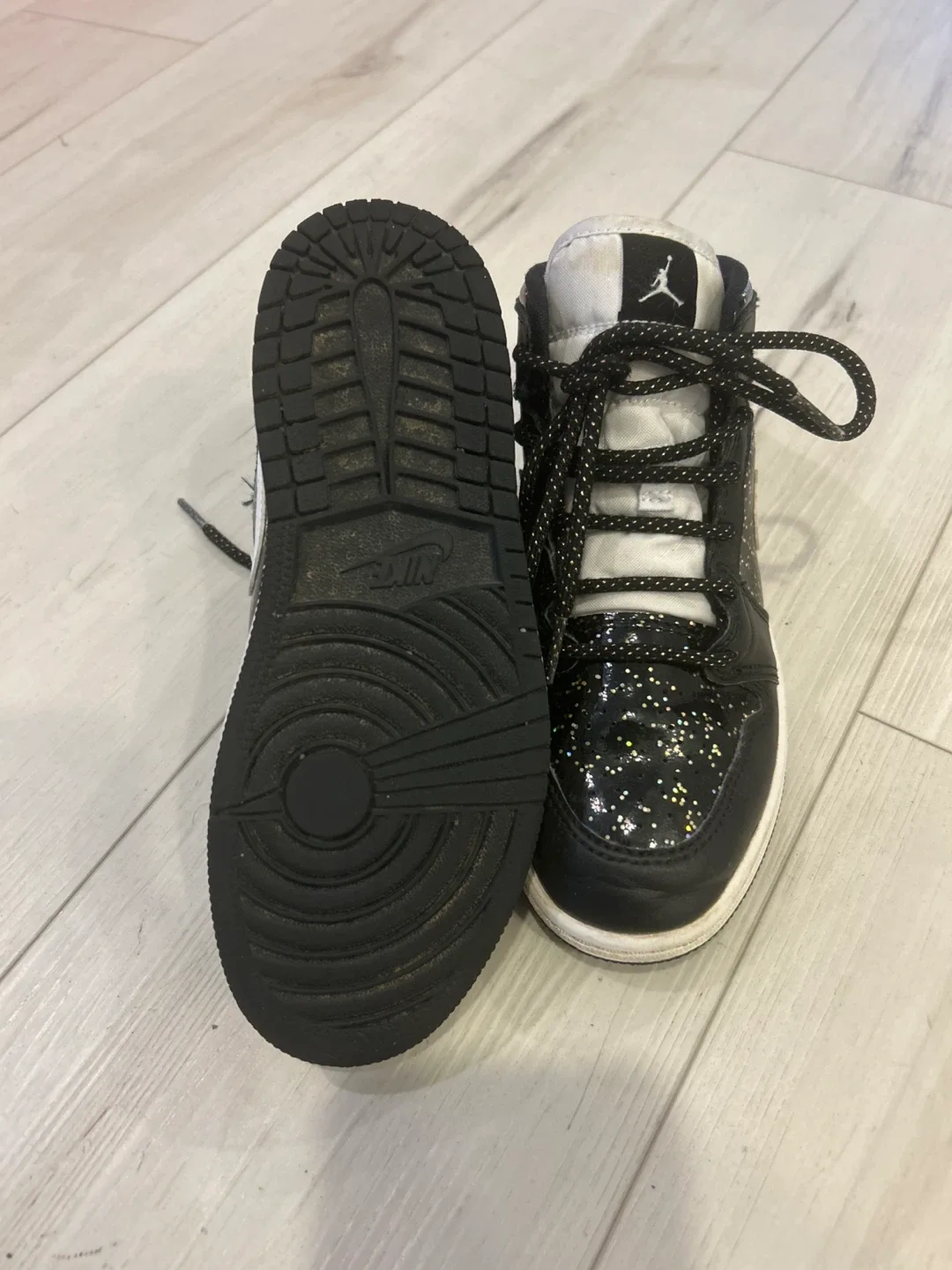 Jordan High Top Sneakers - Size US 2Y image indicator(4)