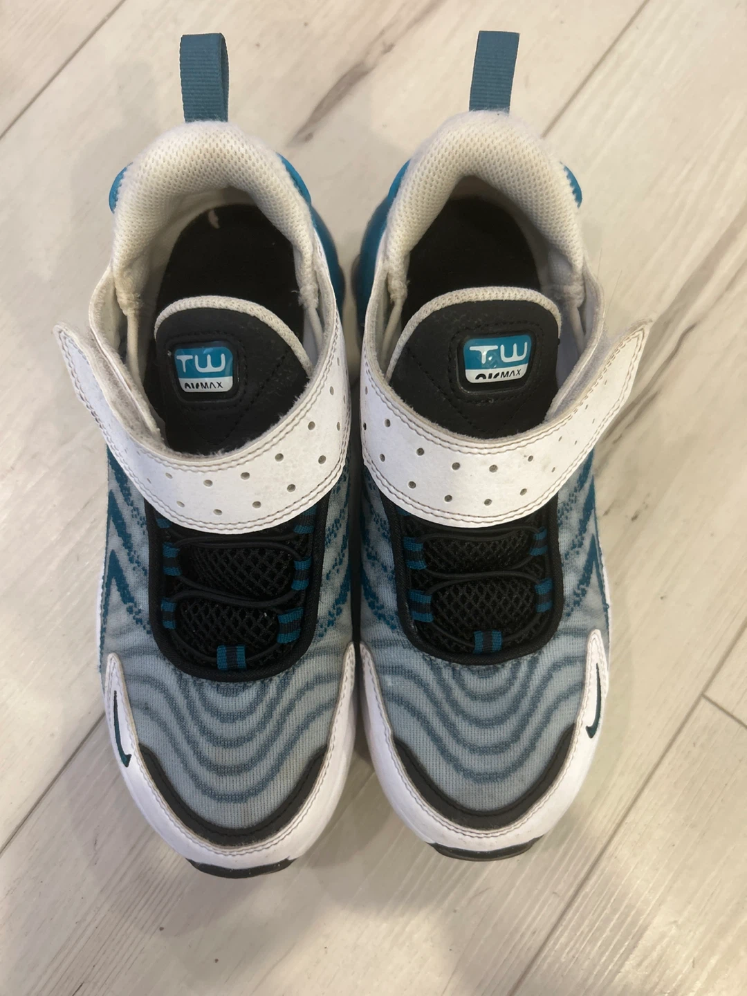 Nike Air Max TW youth Shoes - Size US 3Y - photo 3