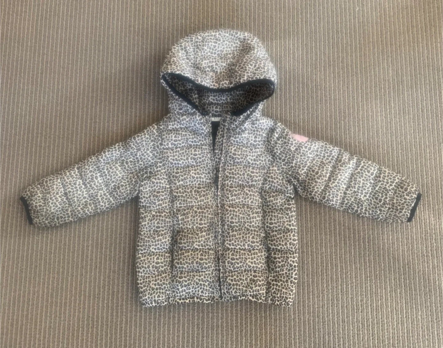 Kids Sweatshirt & Leopard Print Puffer Jacket Size 4 image indicator(2)