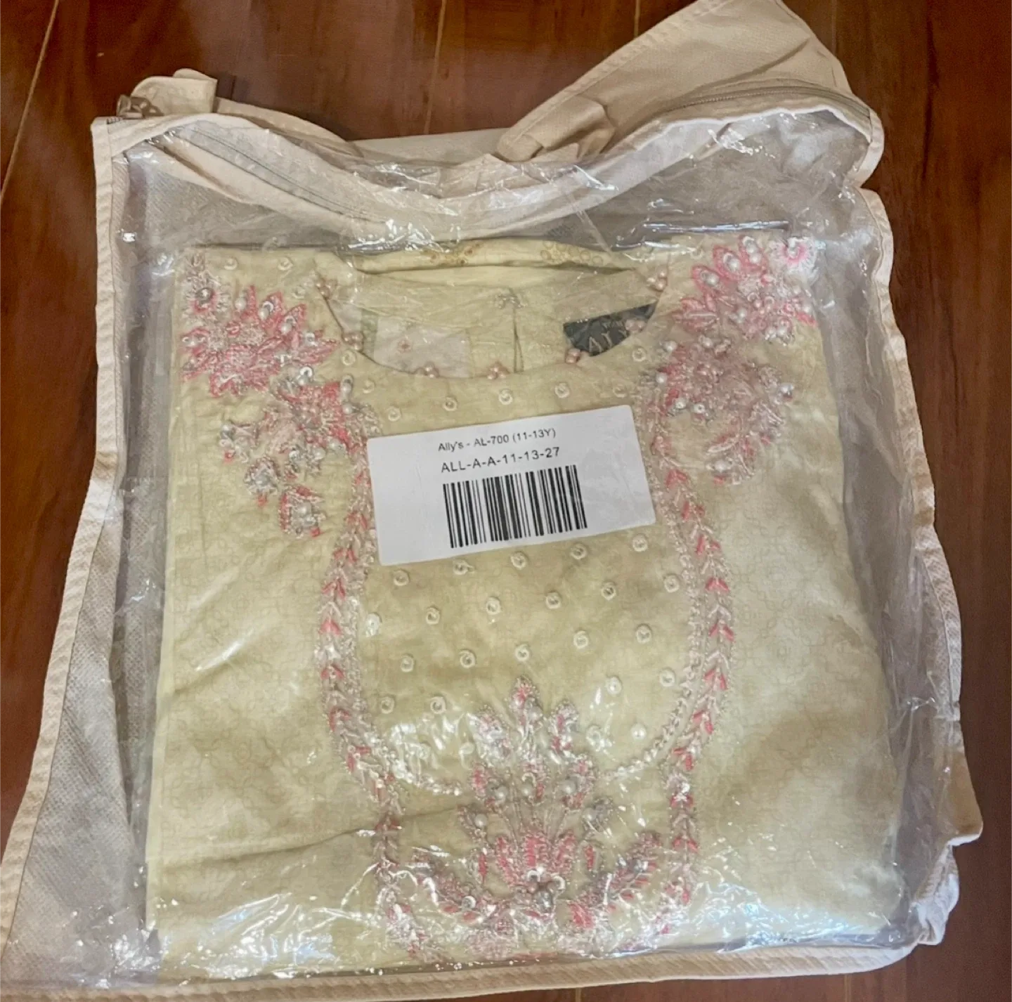 Brand New Kids' Shalwar Kameez image indicator(4)