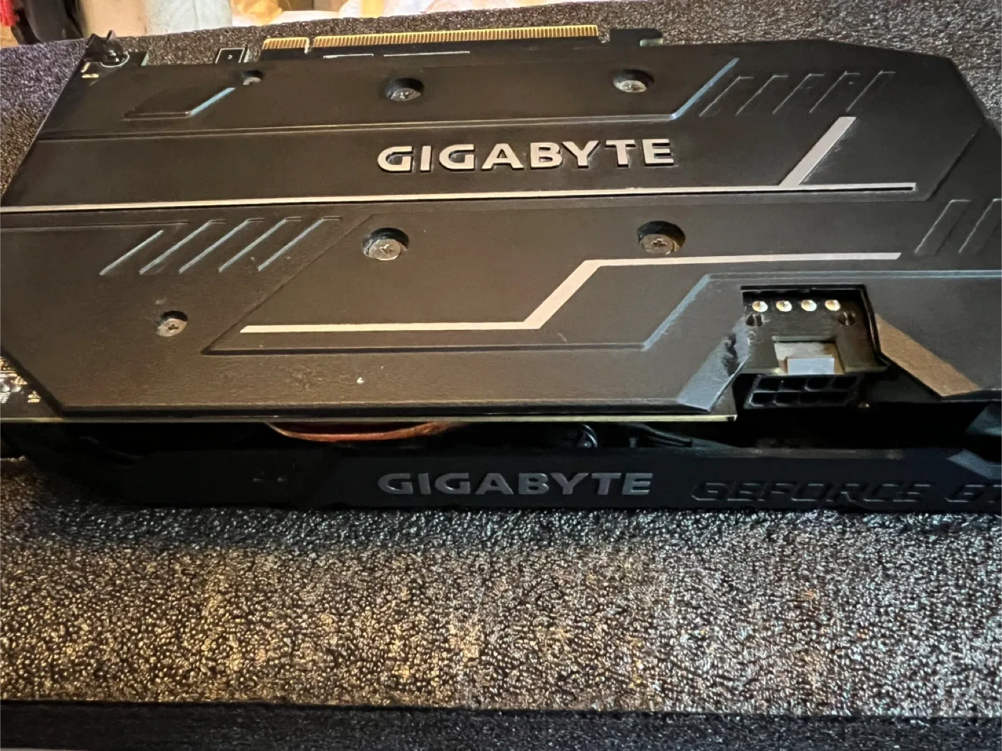 Gigabyte GeForce GTX 1660 Super Graphics Card image indicator(3)