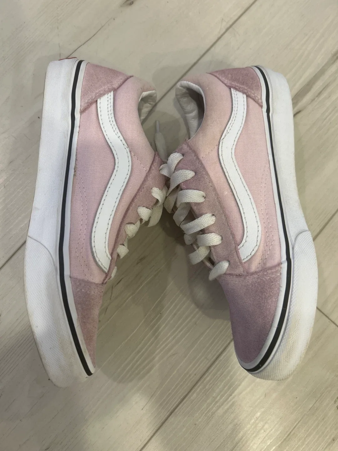 Vans Old Skool Pink Suede Sneakers- size US 3(kids) image indicator(4)