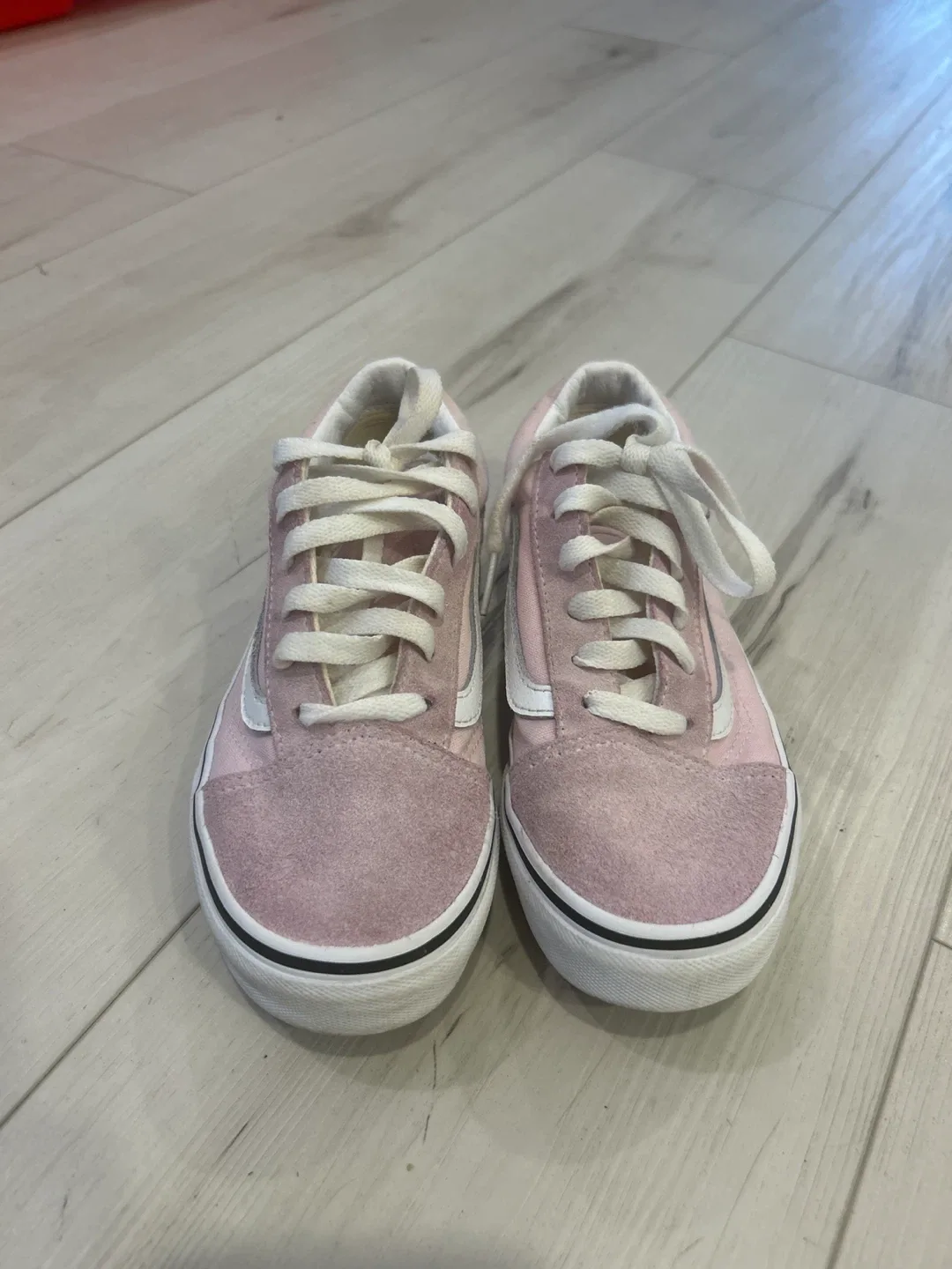 Vans Old Skool Pink Suede Sneakers- size US 3(kids) image indicator(2)