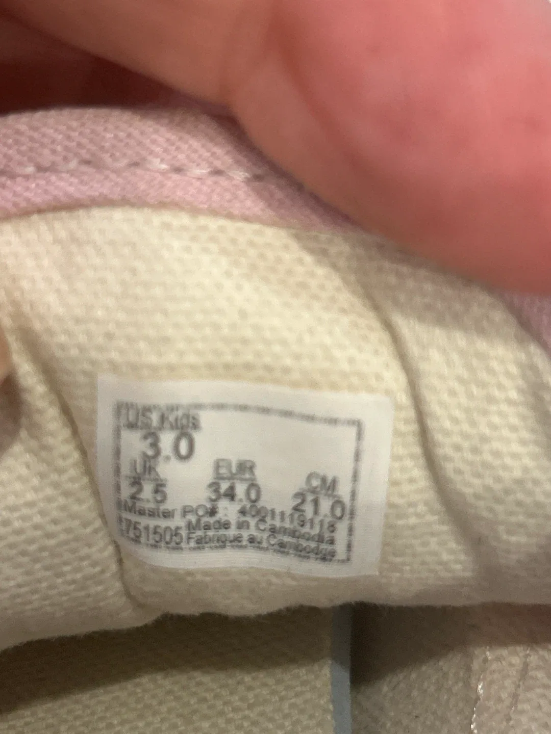 Vans Old Skool Pink Suede Sneakers- size US 3(kids) image indicator(6)