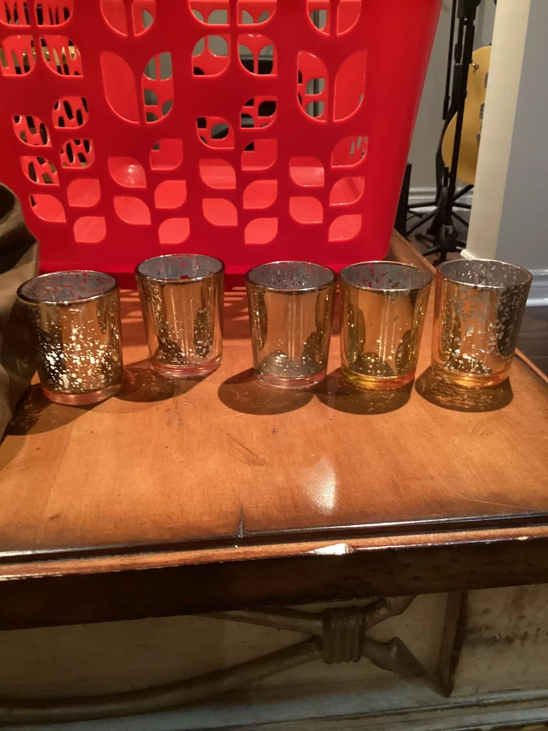 Votive Candle Holders - Gold & Clear image indicator(3)