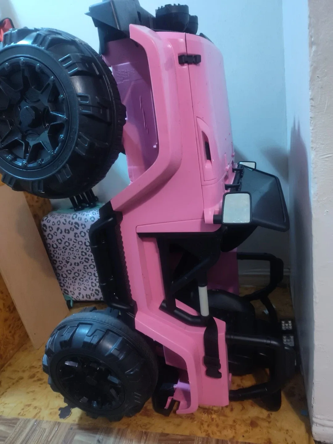 Pink Ride On Jeep image indicator(2)